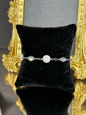 925 Sterling Silver Iridescent Crystal and Coun Pearl Bracelet